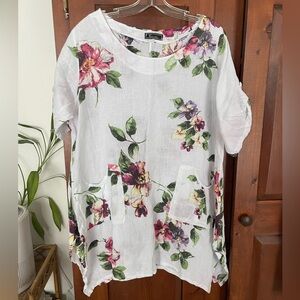 Floral top 100% Linen - one size
